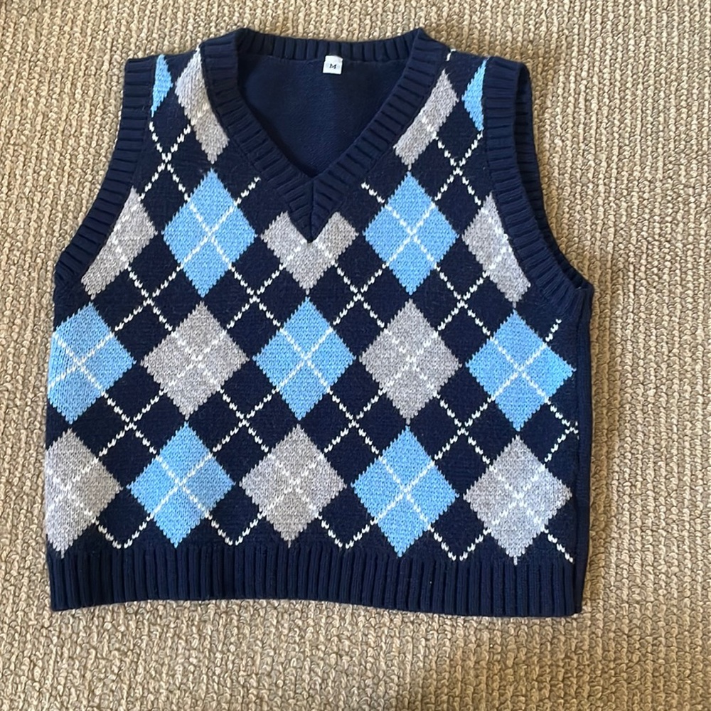 cropped argyle sweater vest